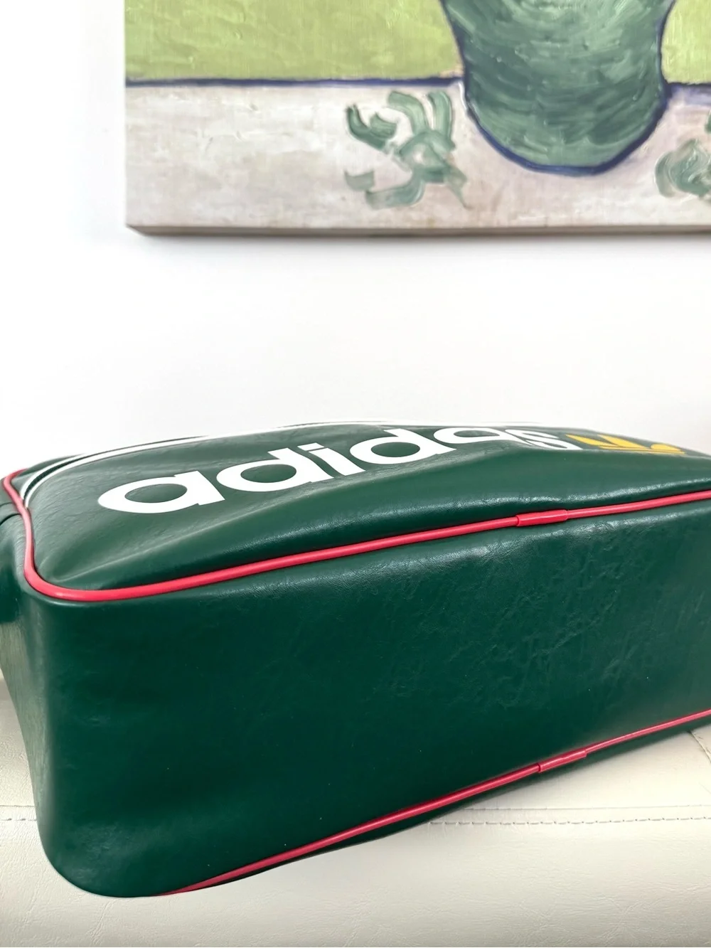 adidas OG large Airliner Shoulder Bag Lining with Trefoil Tag - Picture 4 of 12
